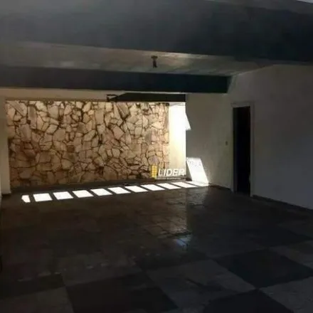 Buy this 4 bed house on Rua São Francisco de Assis in Vigilato Pereira, Uberlândia - MG