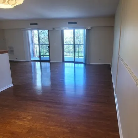 Rent this 2 bed apartment on Central Road in Arlington Heights, IL 60005