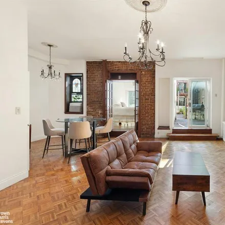 Image 3 - 50 WEST 86TH STREET in New York - House for sale