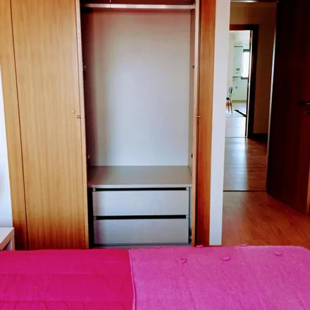 Rent this 2 bed apartment on Rua da Bataria 100 in 4000-189 Porto, Portugal