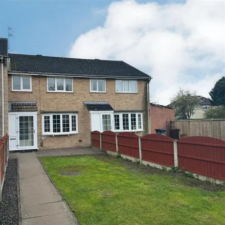 Rent this 3 bed townhouse on Resident's Parking in Underhill Close, Derby