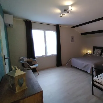 Rent this 2 bed house on Rue des Frênes in 34260 La Tour-sur-Orb, France