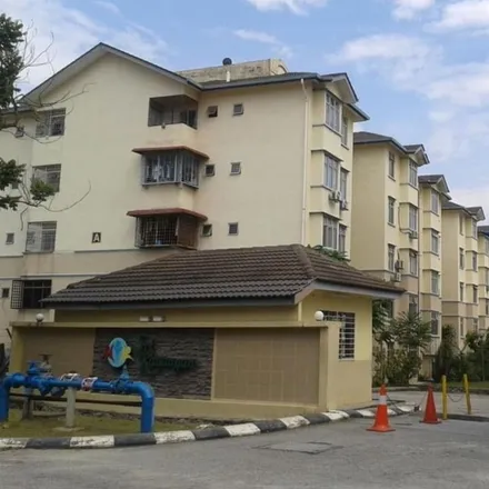 Rent this 3 bed apartment on Jalan BS 14/2A in Bukit Serdang, 43300 Subang Jaya