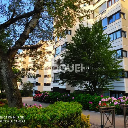 Image 8 - L'Adresse - Synergie Immobilier, Avenue du Général de Gaulle, 77420 Champs-sur-Marne, France - Apartment for rent