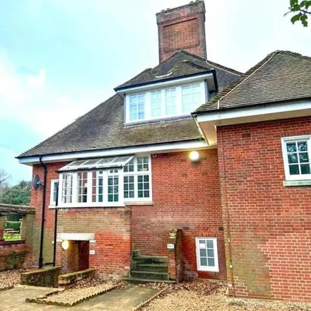 Rent this 2 bed room on Merrymeade House in Merrymeade Chase, Brentwood
