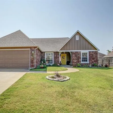 Buy this 3 bed house on 9712 East 111th Street North in Owasso, OK 74055