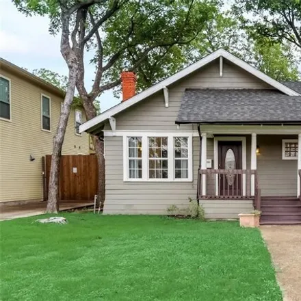 Rent this 2 bed house on 1922 Moser Avenue in Dallas, TX 75206