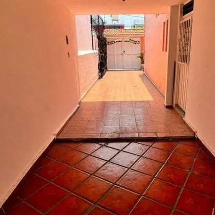 Buy this 4 bed house on Calle Sinaloa in 54054 Tlalnepantla, MEX