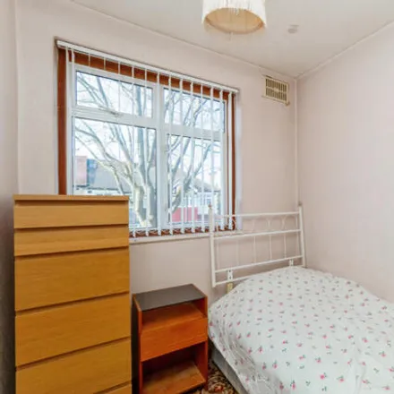 Image 9 - Cheam High School, Chatsworth Road, London, SM3 8PW, United Kingdom - Townhouse for sale
