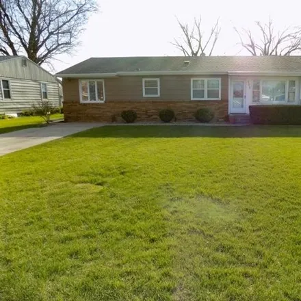 Buy this 3 bed house on 546 North C Avenue in Axtell, Kearney County