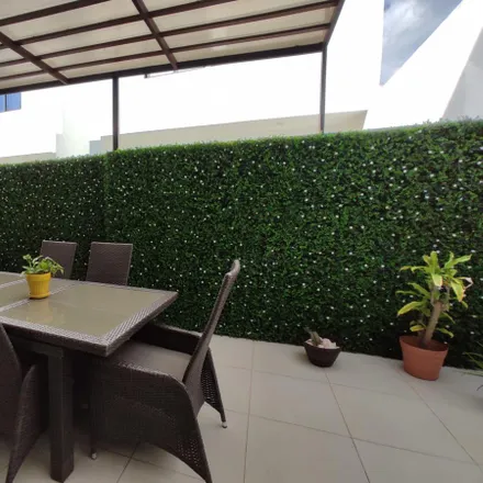 Buy this 8 bed house on Green Motion Car Rental in MEX 180, 77514 Cancún