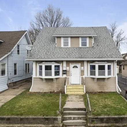 Buy this 5 bed house on 125 Taft Avenue in Allingtown, West Haven