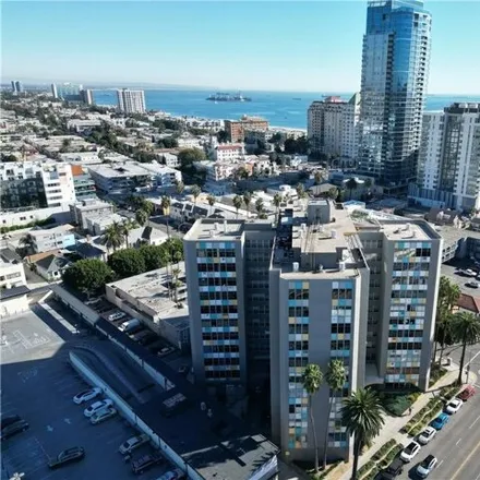 Buy this studio condo on Royal Palms Condominiums in 100 Atlantic Avenue, Long Beach