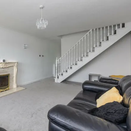 Image 2 - Forest Drive, Lytham St Annes, FY8 4PY, United Kingdom - House for sale