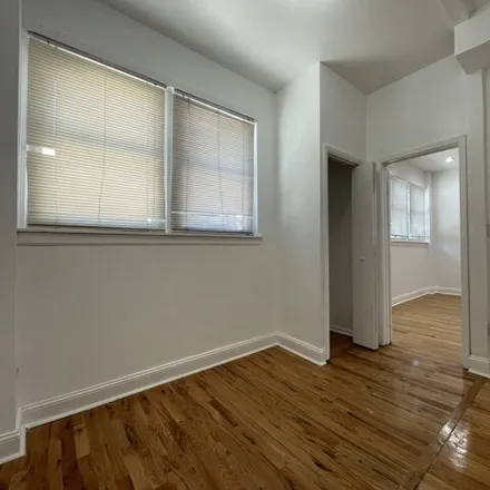 Image 7 - 1925 W Armitage Ave Apt 1F, Chicago, Illinois, 60622 - House for rent