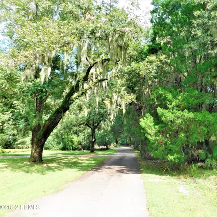 Image 8 - 110 Old Plantation Drive East, Walling Grove, Beaufort County, SC 29907, USA - House for sale