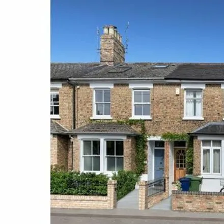 Rent this 4 bed townhouse on 41 Marlborough Road in Grandpont, Oxford