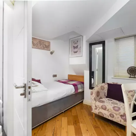 Rent this 1 bed apartment on Nell Gwynn House in 55-57 Sloane Avenue, London