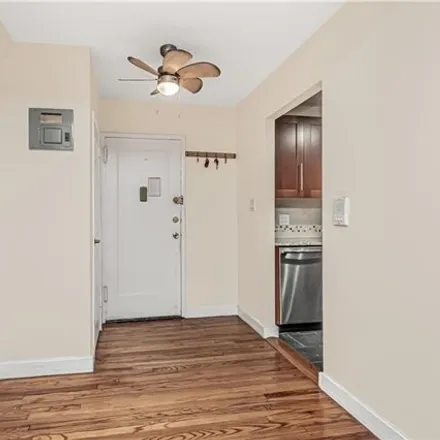 Image 5 - unnamed road, New York, NY 10471, USA - Apartment for sale