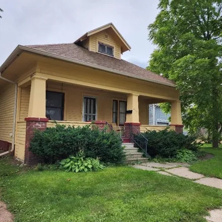 Buy this 3 bed house on 631 Henrietta Street in Wausau, WI 54403