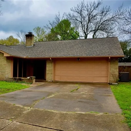 Rent this 3 bed house on 1032 Westminster Lane in Mansfield, TX 76063