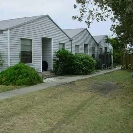 Buy this studio house on 3624 Meriden Avenue in Pinellas County, FL 34677