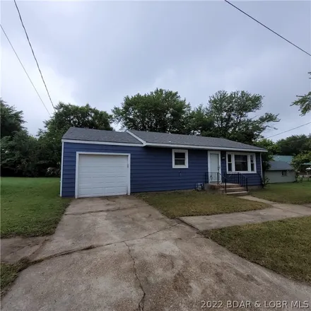 Buy this 2 bed house on 401 West 3rd Street in Eldon, MO 65026