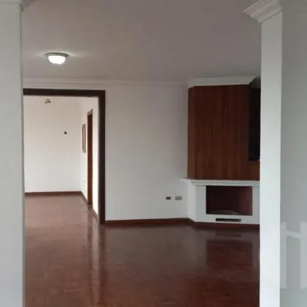 Rent this 4 bed apartment on 4 in Estocolmo, 170102