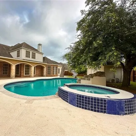 Image 8 - 2747 Santa Erica, Mission, TX 78572, USA - House for sale