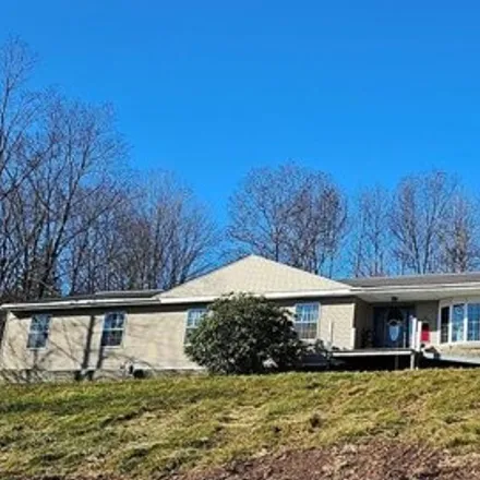 Buy this 4 bed house on 315 Prospect Street in Troy, Bradford County