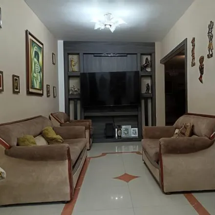 Buy this 4 bed house on 2 Peatonal 11 NO in 090704, Guayaquil