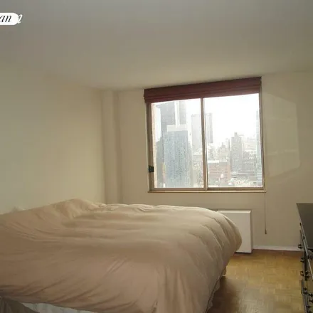 Rent this 1 bed apartment on Worldwide Plaza in West 50th Street, New York