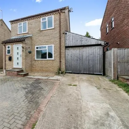 Buy this 3 bed house on Bluebell Way in Worlingham, NR34 7BT