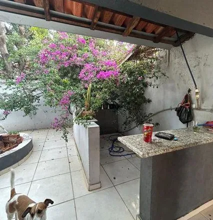 Buy this 3 bed house on Rua Caetano Vicentini in Alpes, Londrina - PR
