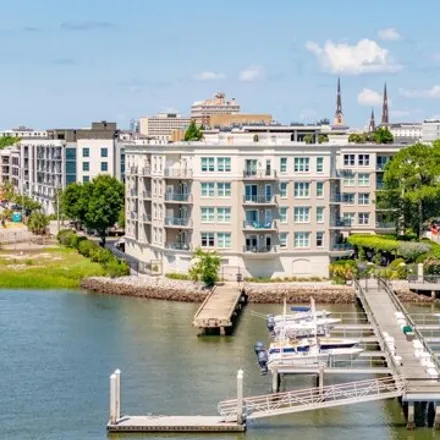 Buy this 3 bed condo on Charleson Maritime Center in Wharfside Street, Charleston