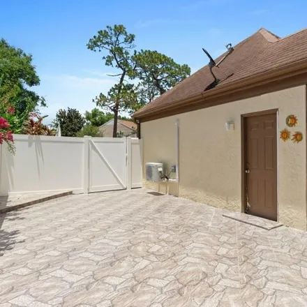 Image 4 - 16136 Dawnview Dr, Tampa, Florida, 33624 - Townhouse for sale