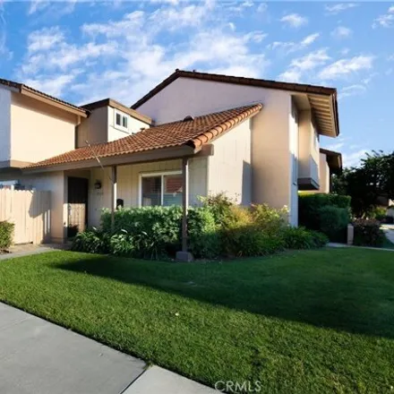 Buy this 4 bed townhouse on 10525 Carrotwood Way in Los Alamitos Junction, Stanton