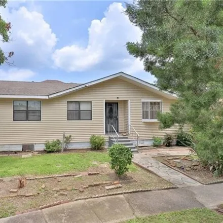 Buy this 4 bed house on 802 Claiborne Dr in Jefferson, Louisiana