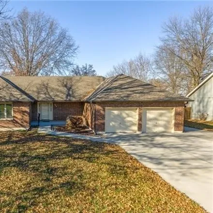 Buy this 3 bed house on 2622 Northwest Bent Tree Circle in Lee's Summit, MO 64081