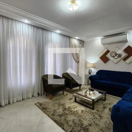 Buy this 4 bed house on Rua Brás Cubas in Jardim São Caetano, São Caetano do Sul - SP