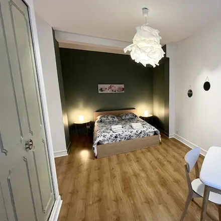Rent this 3 bed apartment on Le Zingam in 75 Rue du Chemin Vert, 75011 Paris