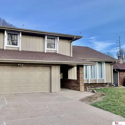 Buy this 3 bed house on 5559 South 145th Street in Omaha, NE 68137