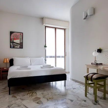 Rent this 3 bed apartment on Brew Pub Yankee in Via Sirte, 20144 Milan MI