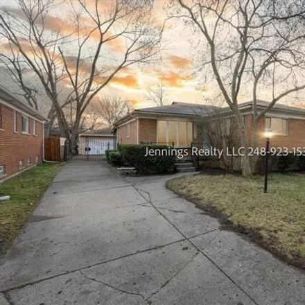 Rent this 4 bed house on 21876 Avon Road in Oak Park, MI 48237
