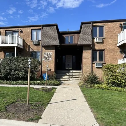 Buy this 1 bed condo on 136 Deer Hill Avenue in Danbury, CT 06810