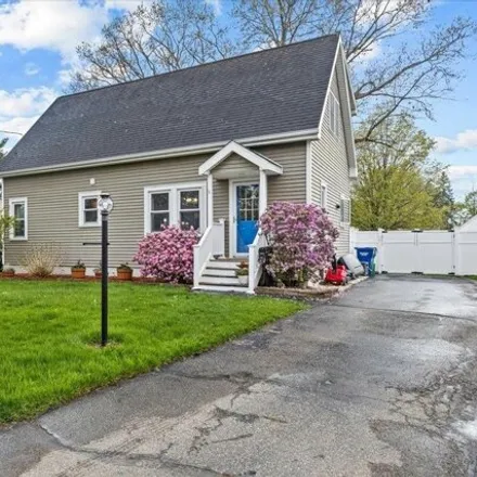 Buy this 4 bed house on 6 Abnaki Avenue in Essex Junction, VT 05452