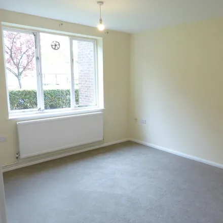 Rent this 2 bed apartment on Birnbeck Court in 850 Finchley Road, London
