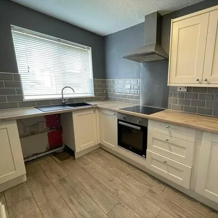 Rent this 3 bed townhouse on unnamed road in Shildon, DL4 2DH