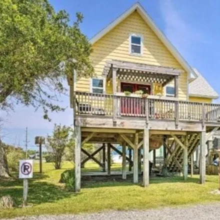 Buy this 3 bed house on Hatteras Snow Balls in 53203 Delmer Willis Road, Frisco