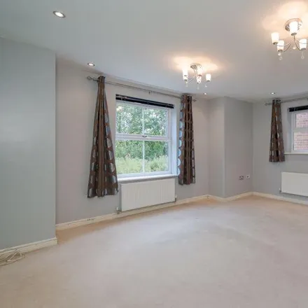 Image 3 - Ramswell Close, Farnworth, BL3 2NL, United Kingdom - Apartment for rent